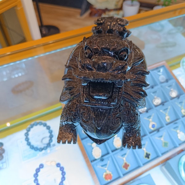 1696411779790_1752960445