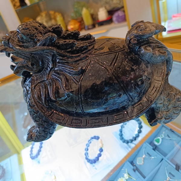 1696411779816_38103887