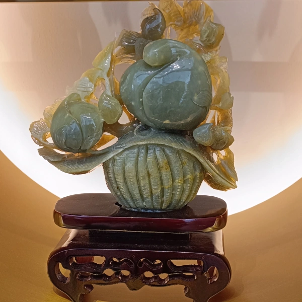 flower_jade_h__32cm_l__23cm_w__9cm